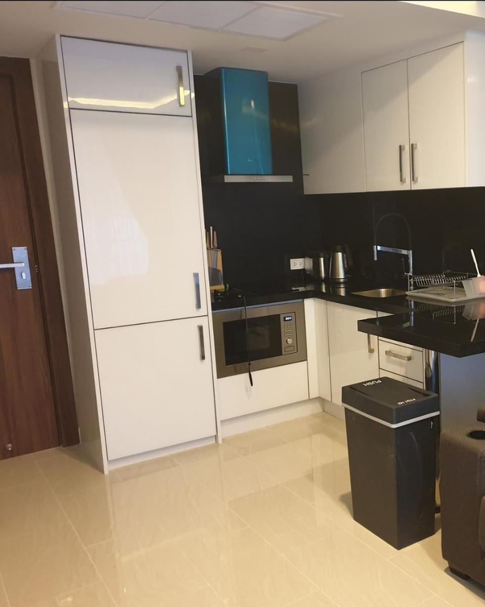 Grand Avenue 1 Bedroom Condo Apartment in Pattaya City