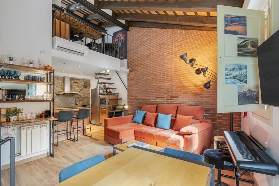 Apartamento dúplex en el Barri Vell, Girona Apartment in Girona