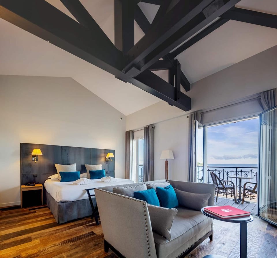 Hôtel de la Plage - Saint Jean de Luz Hotel in Ciboure