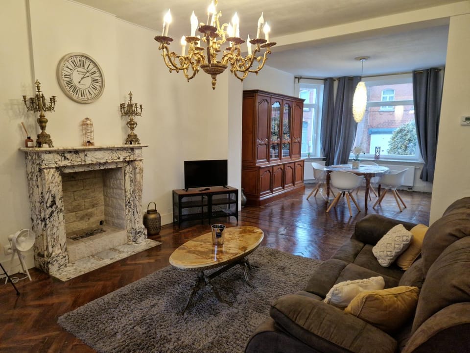 Gîte de charme dans une maison bourgeoise House in Hauts-de-France