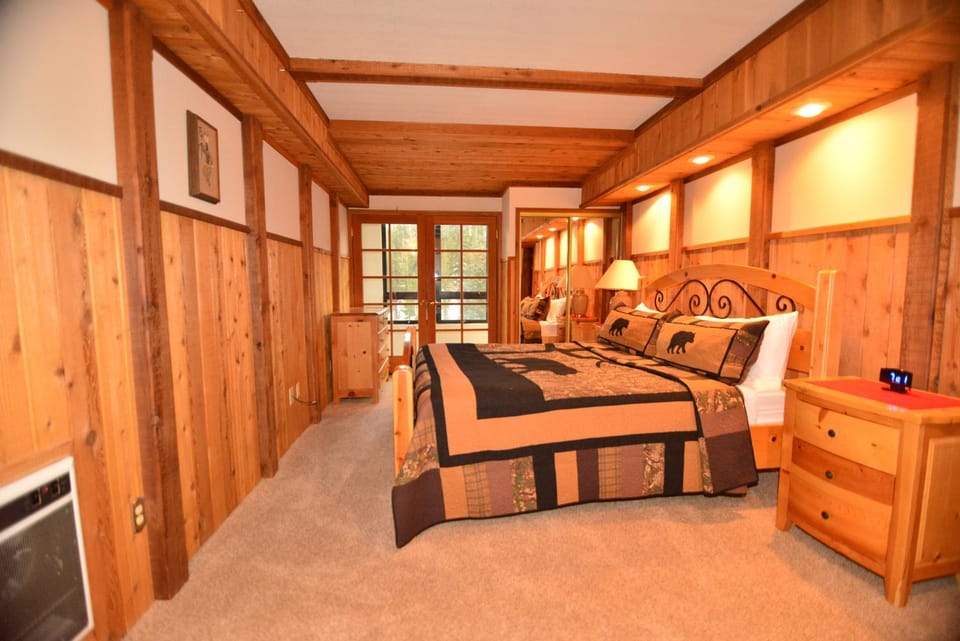 1849 #308 Apartment in Mammoth Lakes