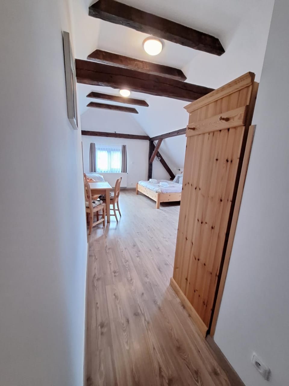 Bed, Photo of the whole room, Seating area, Bedroom, wardrobe
