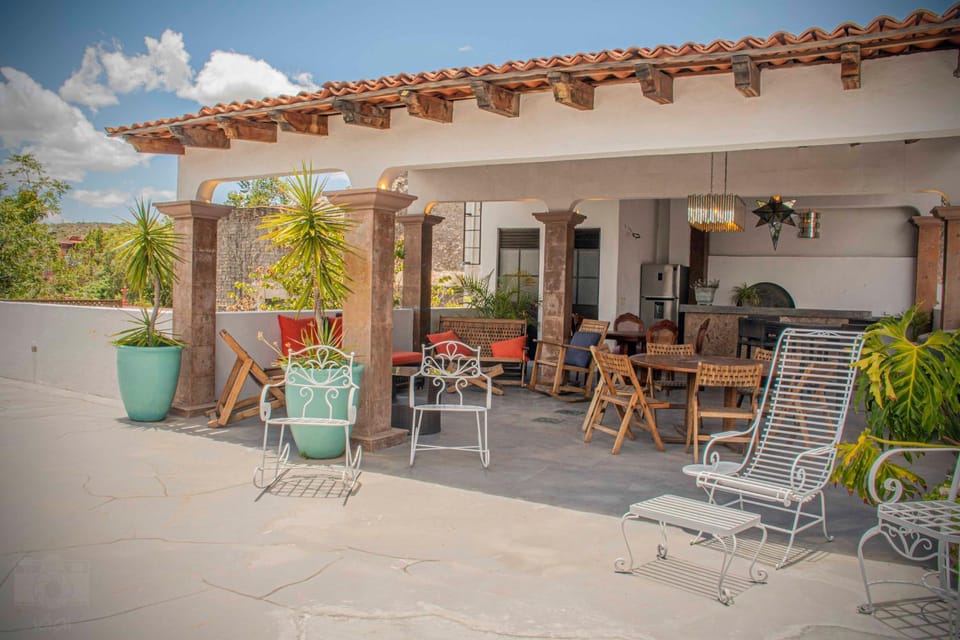 Patio, Day, Bird's eye view, BBQ facilities, Balcony/Terrace, City view, Garden view, Mountain view, Street view