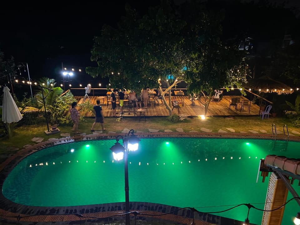 Swimming pool
