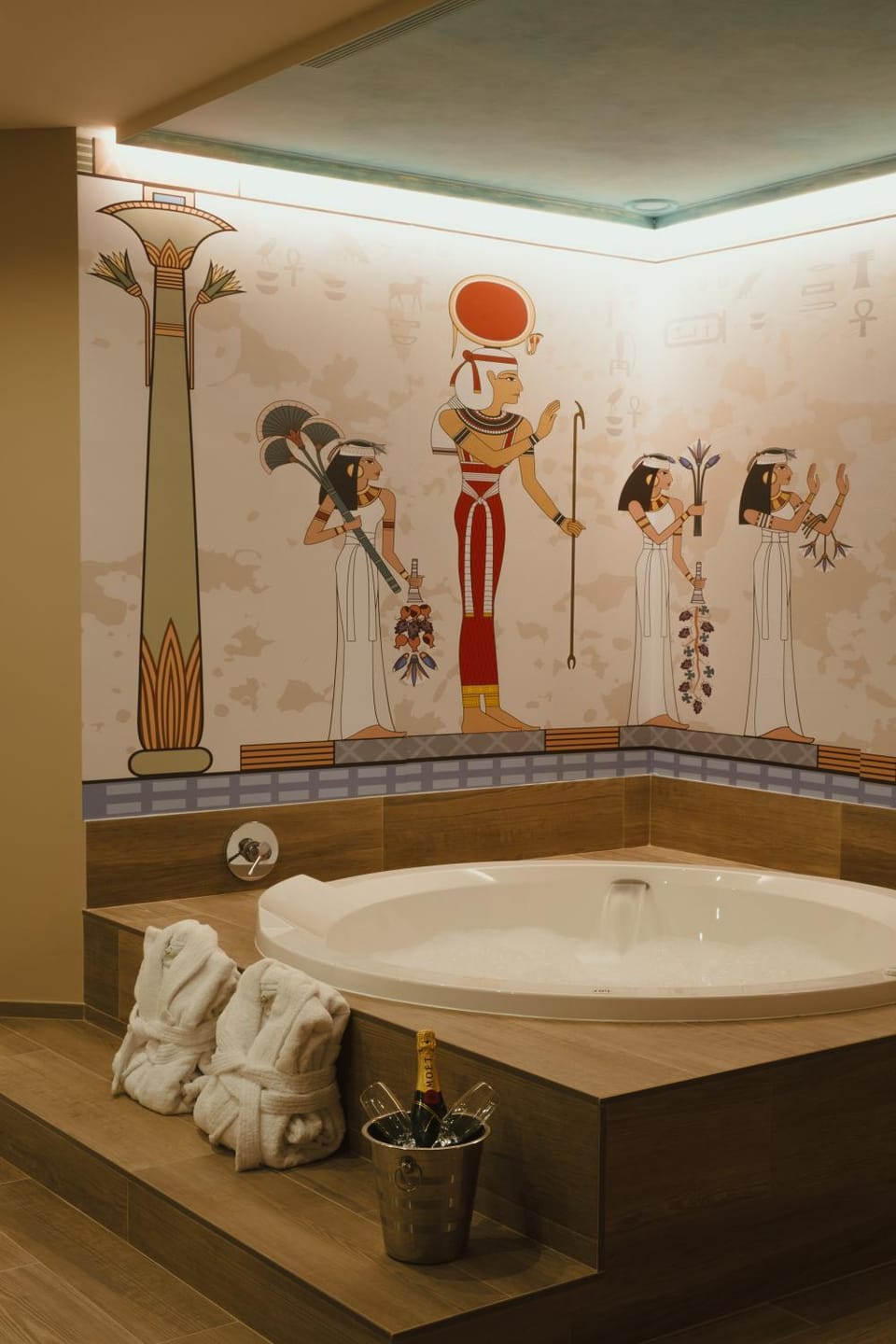 Hot Tub, Bath