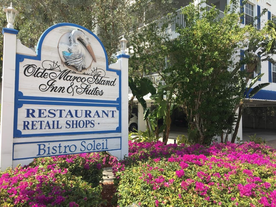 Facade/entrance, Property logo or sign