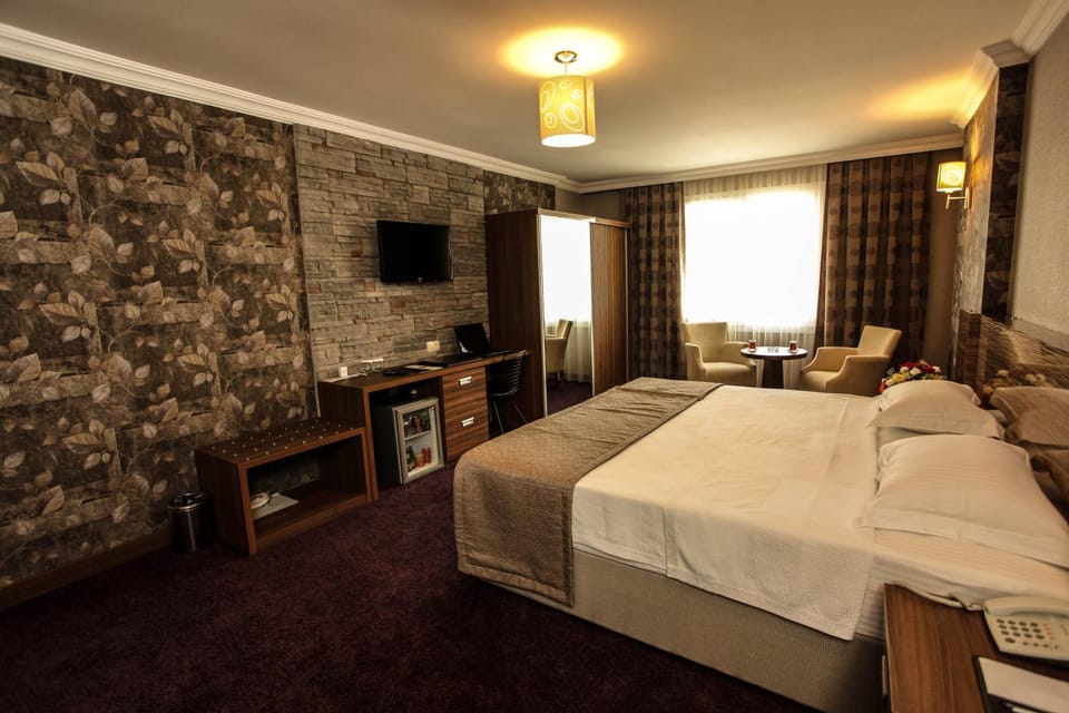 Bed, TV and multimedia