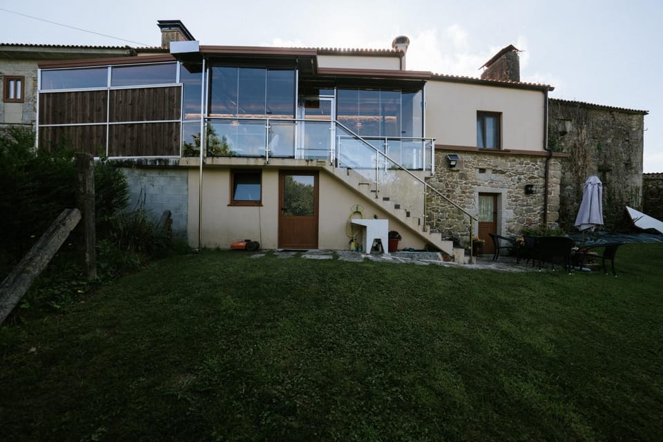 Property building, Garden, Balcony/Terrace, Garden view