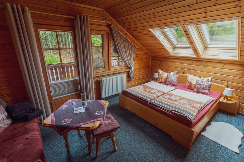 Bed, Photo of the whole room