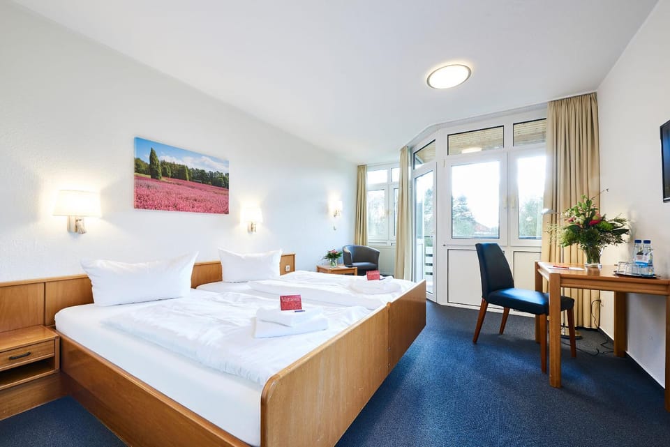 Shower, Bathroom, Balcony/Terrace, Photo of the whole room