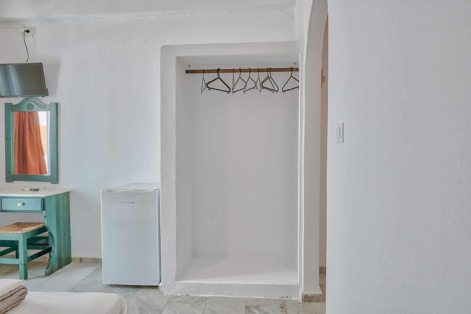 Hotel Antiparos Hotel in Decentralized Administration of the Aegean