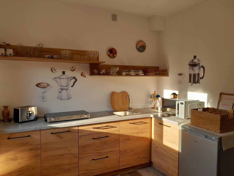 Coffee/tea facilities, Kitchen or kitchenette, Breakfast, minibar, oven, pet friendly, stove, toaster