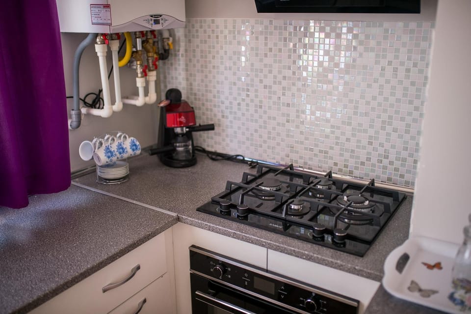 Coffee/tea facilities, Kitchen or kitchenette