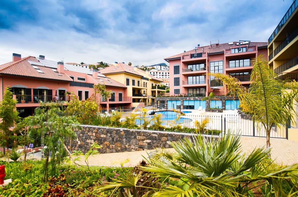 Facade/entrance, Pool view