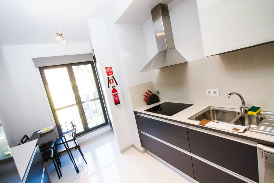 Kitchen or kitchenette, Communal kitchen