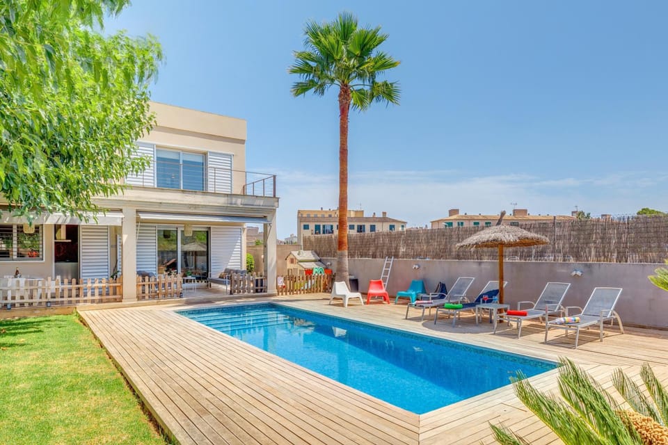 Property building, Swimming pool