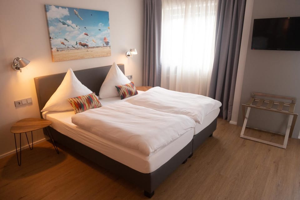 Bed, TV and multimedia