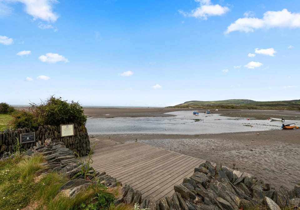 Beach, River view, Sea view