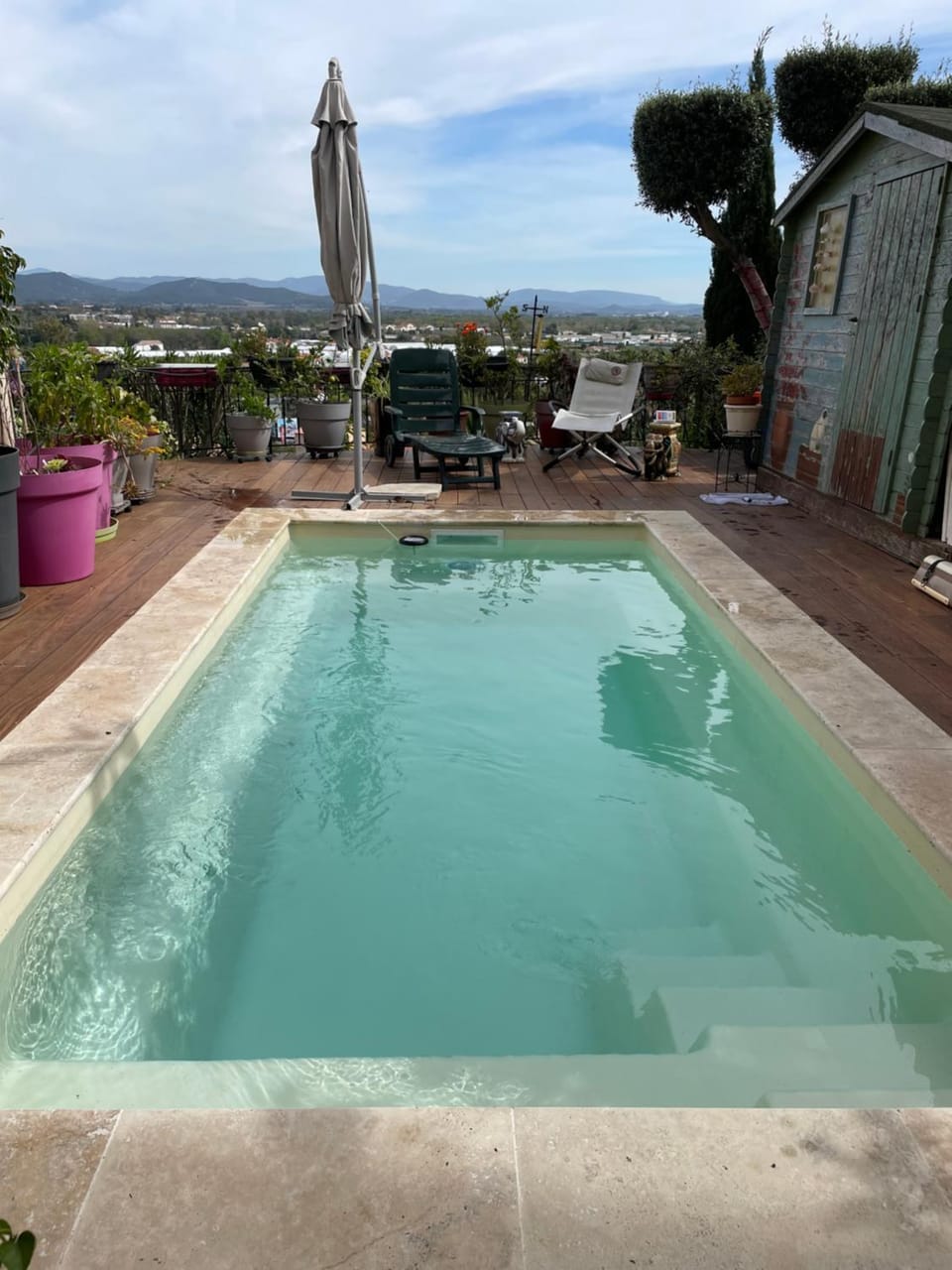 Swimming pool