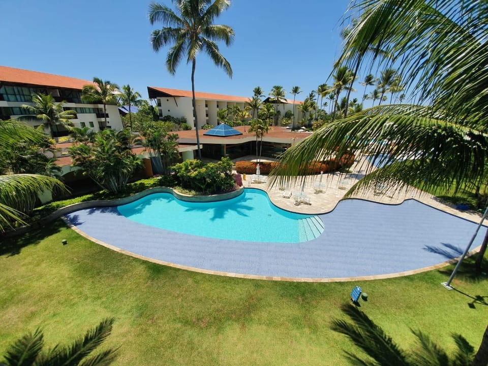 Pool view, Pool view