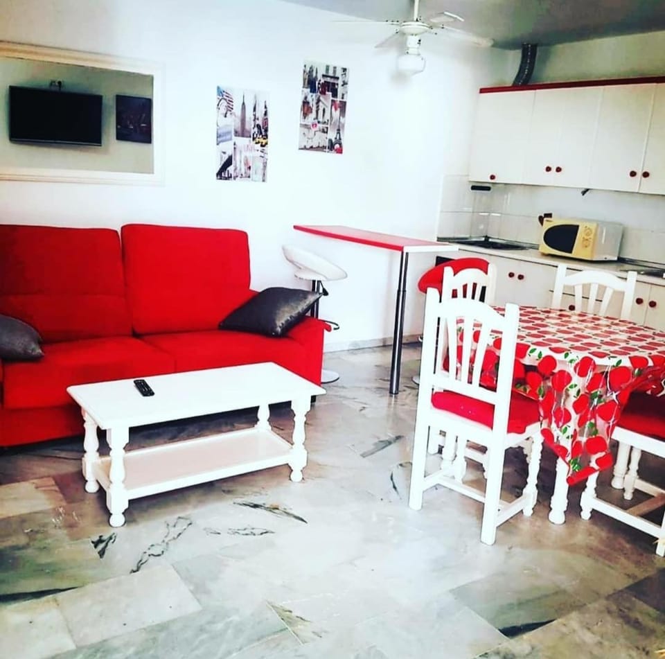 Kitchen or kitchenette, Living room