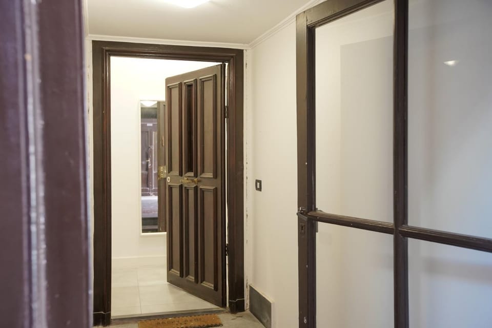 B-Stay Napoli Montedidio Bed and Breakfast in Naples