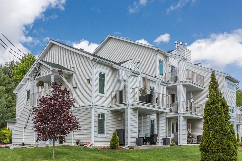 Condo Entre Ville et Nature 2 Apartment in Magog