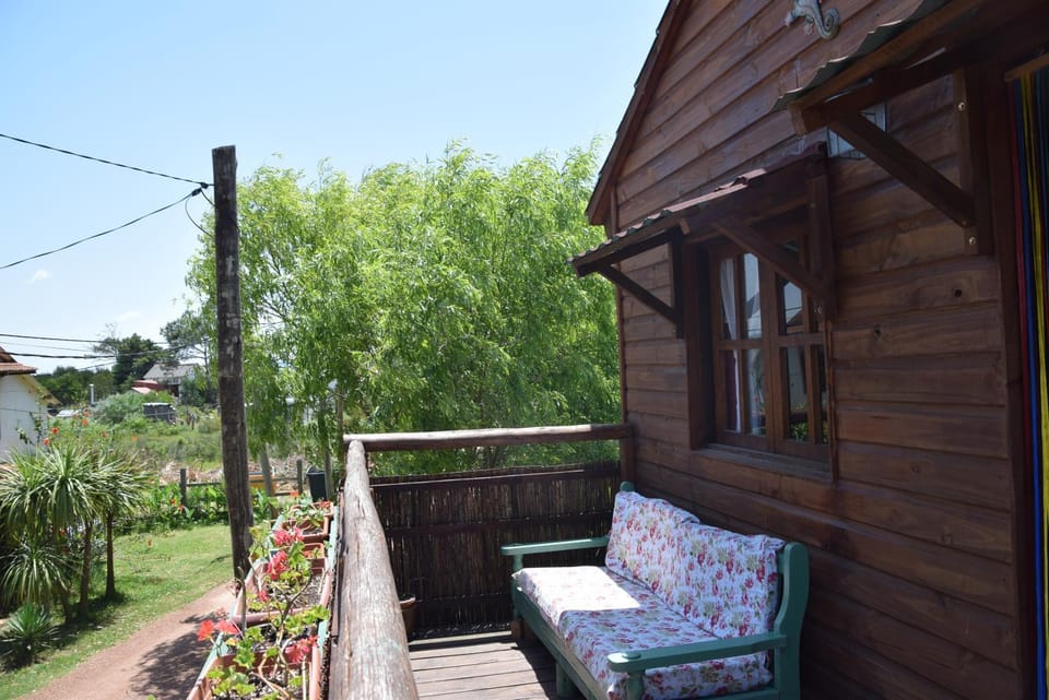 Cabaña Picaflores Nature lodge in Rocha Department, Uruguay