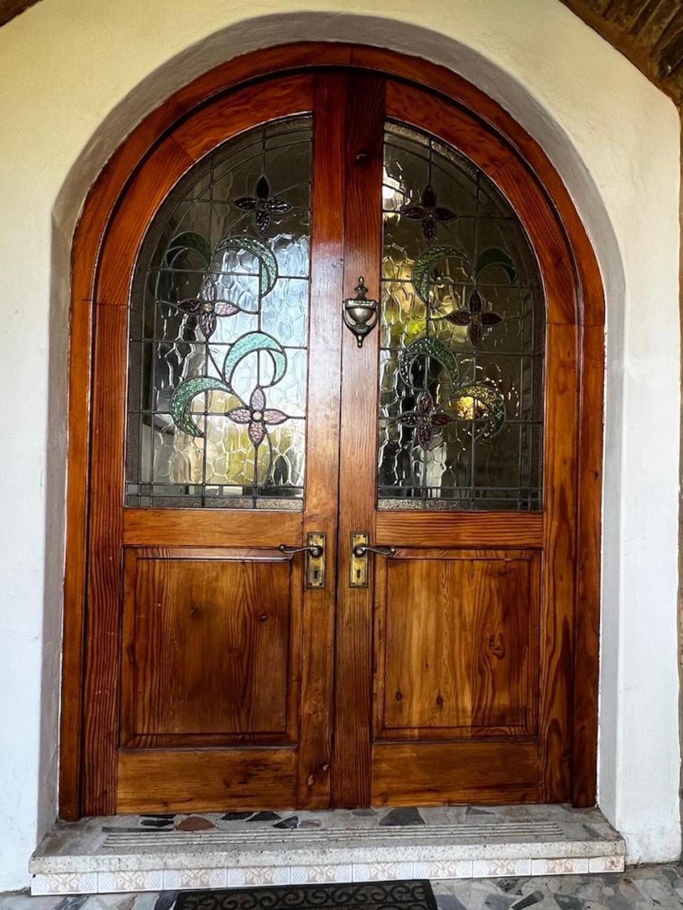 Facade/entrance, Internal: Not applicable to any particular room