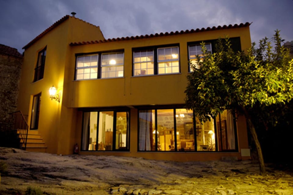 Property building, Facade/entrance, Night