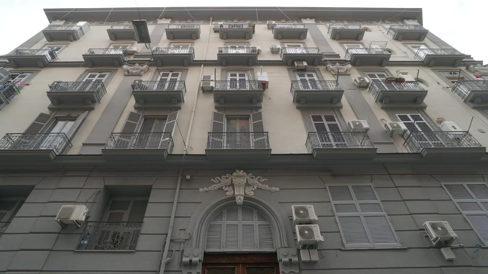 Property building, Facade/entrance