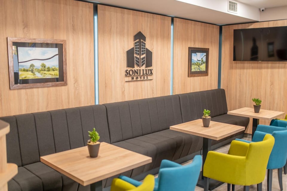 Lounge or bar