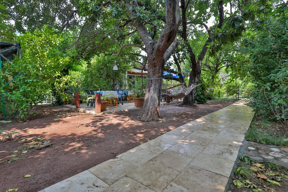 Restaurant/places to eat, Lobby or reception, On site