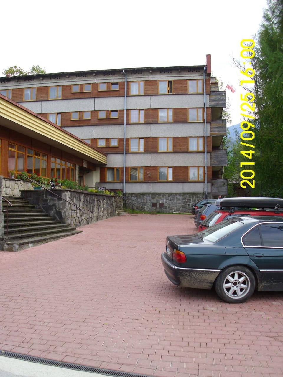 Property building, Day