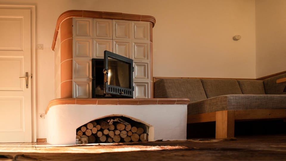 Communal lounge/ TV room, Living room, Other, Photo of the whole room, Decorative detail, Seating area