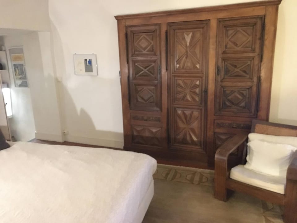 Dans village médiéval piétonnier, Suite exécutive vue mer exceptionnelle Apartment in Roquebrune-Cap-Martin