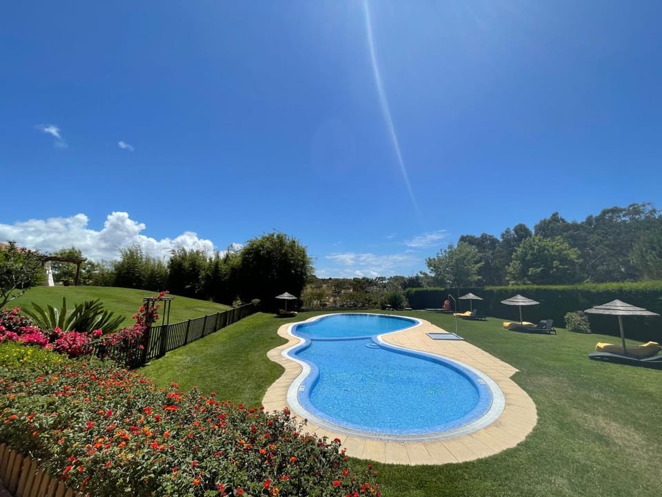Garden, Swimming pool