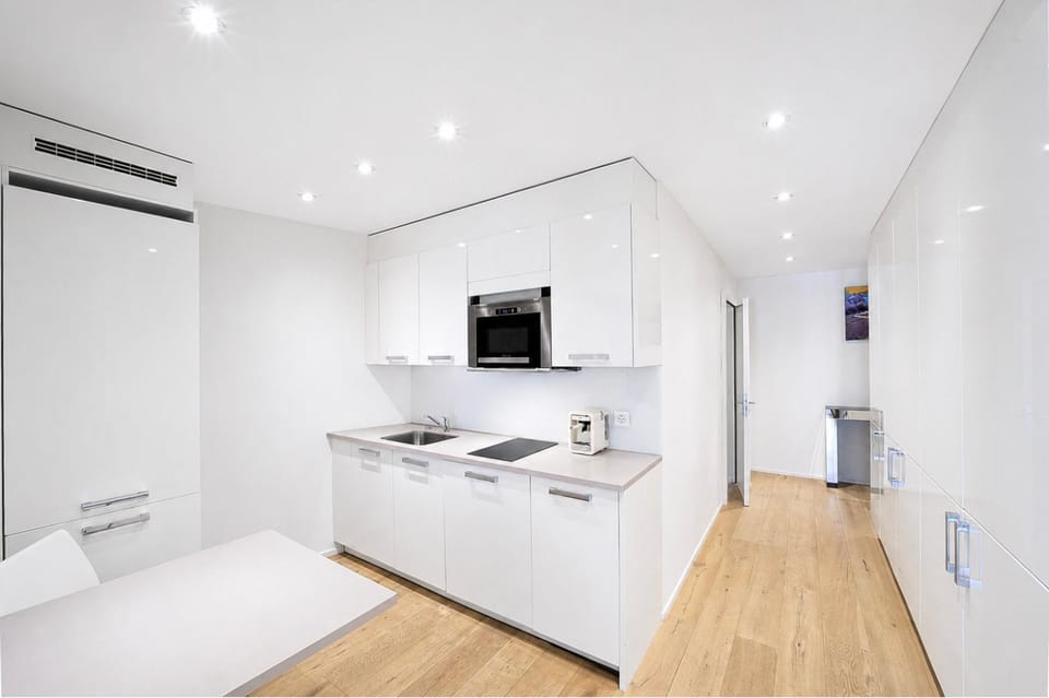 Kitchen or kitchenette, dishwasher, microwave, pet friendly, stove, kitchen
