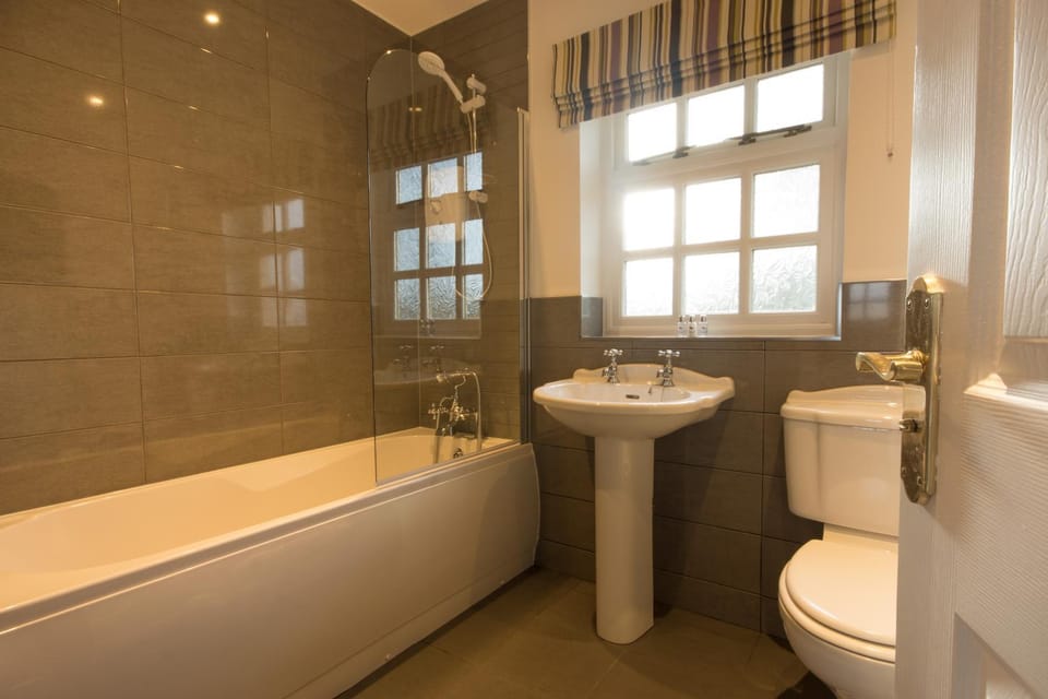 Peveril Cottage - Darwin Lake Holiday Village House in North East Derbyshire District