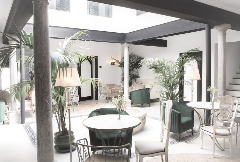 Patio, Place of worship, Seating area, Area and facilities