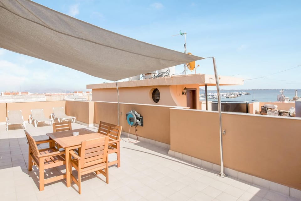 Property building, Balcony/Terrace, Living room