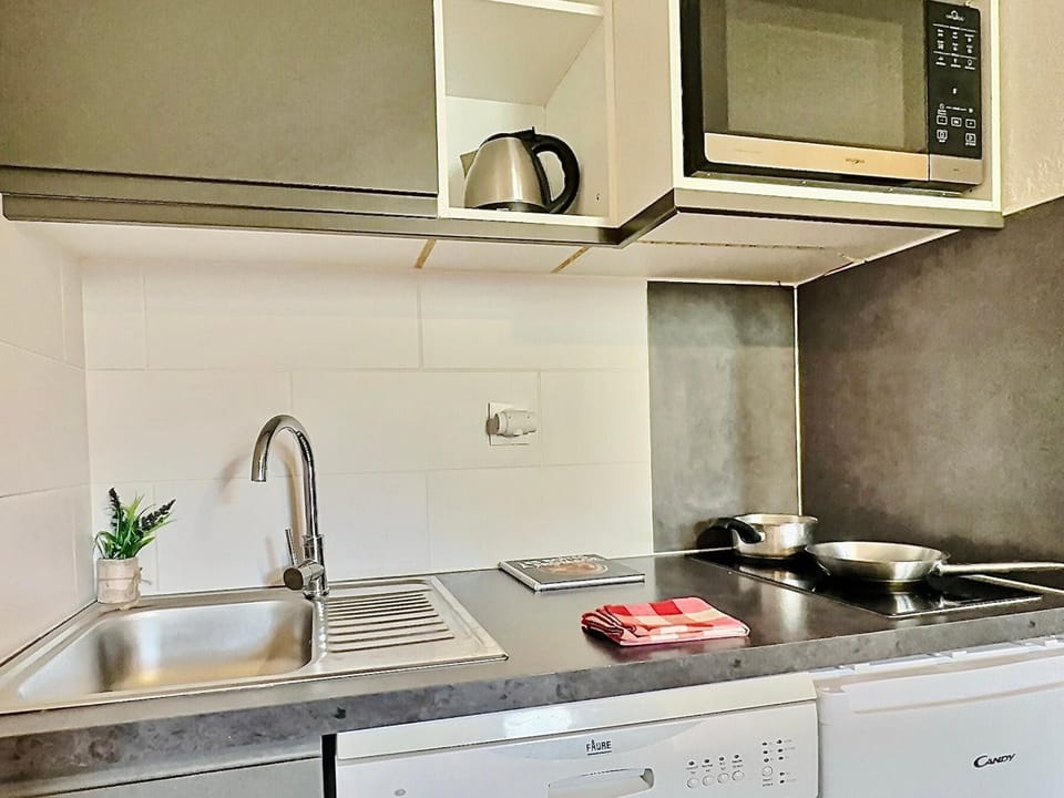 Studio 4 pers à Tignes, balcon sud, animaux admis - FR-1-411-391 Apartment in Tignes
