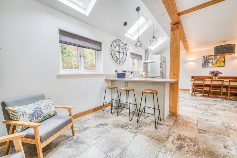Luxury Cottage in the New Forest with Log Burner House in New Forest District