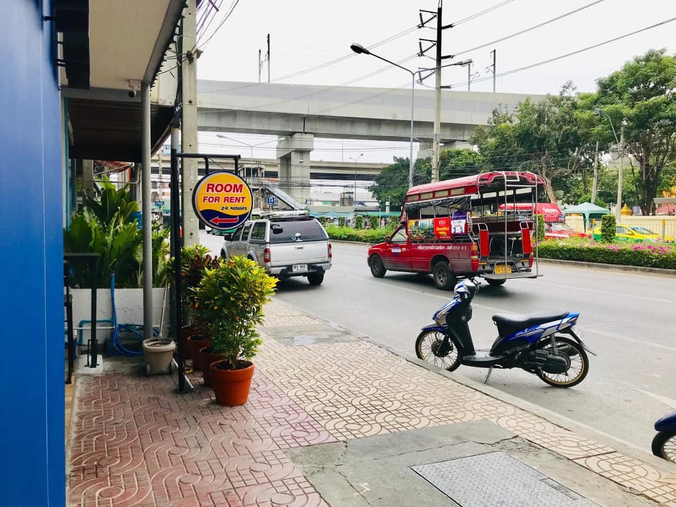 Dragon XIV Hostel in Bangkok