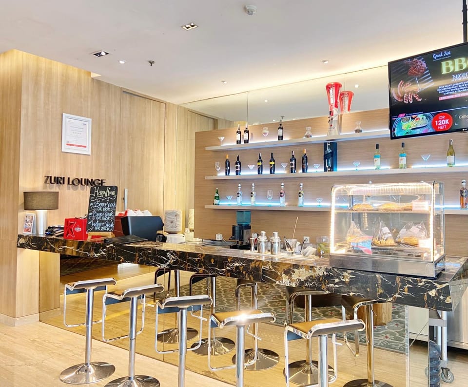 Lounge or bar