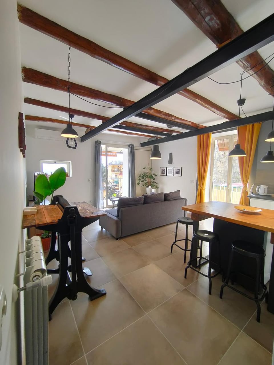 Montesanto 77 casa panoramica al centro storico Apartment in Naples