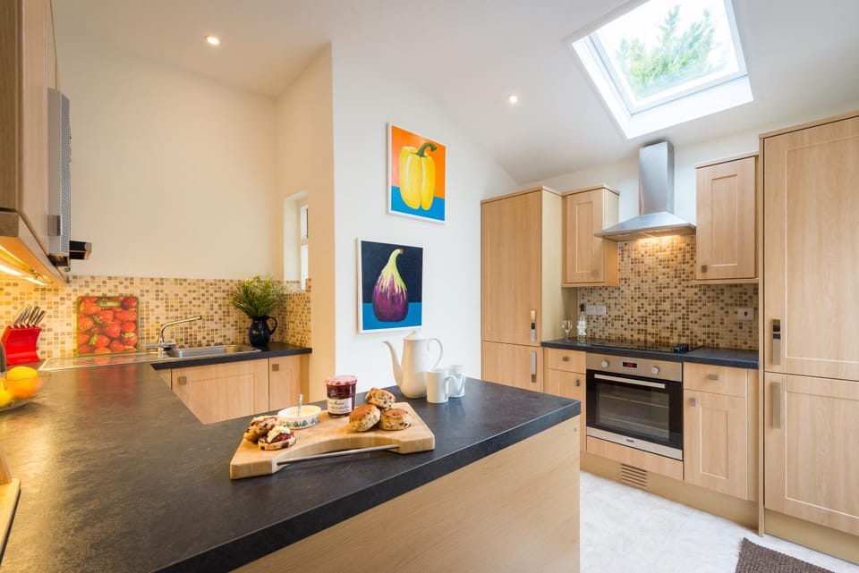 Coffee/tea facilities, Kitchen or kitchenette, Communal kitchen