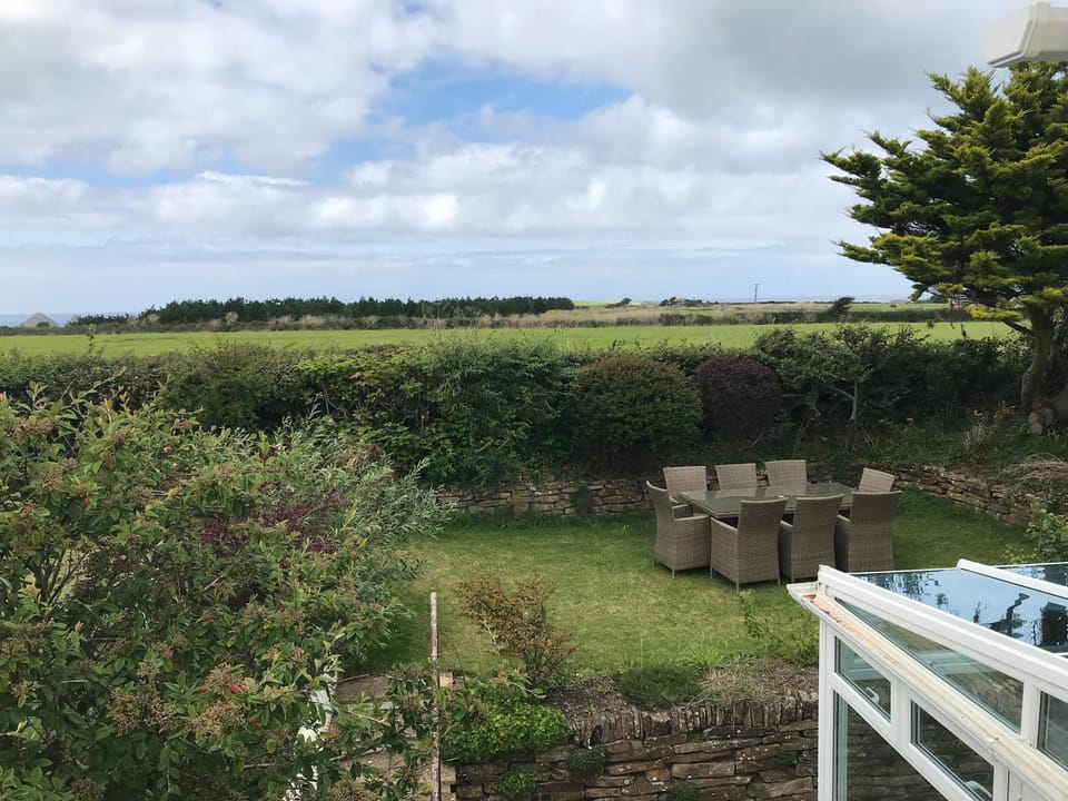 Garden, Garden view