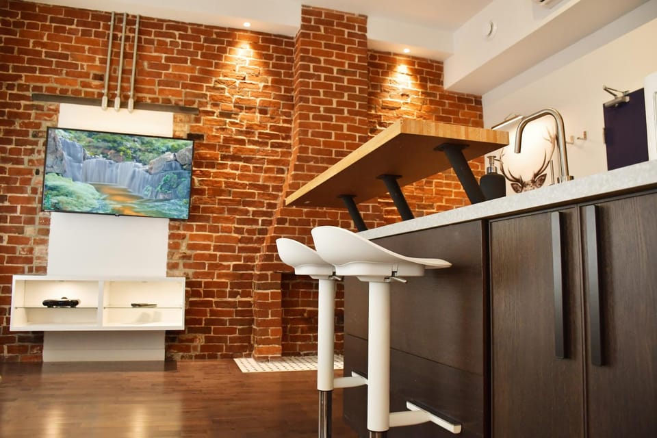 TV and multimedia, Kitchen or kitchenette, Dining area