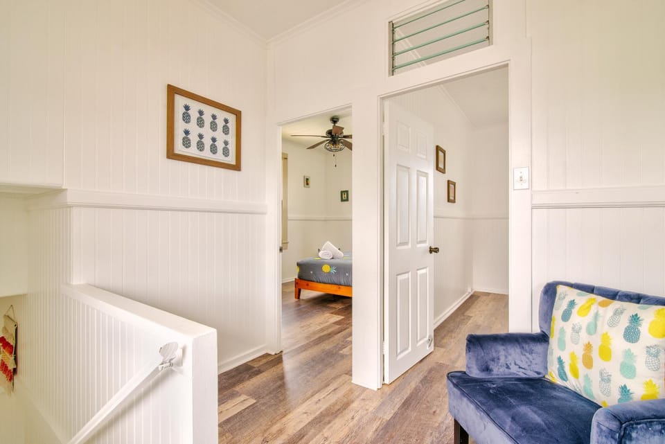 NEW - Pineapple Loft - Entire House Downtown Hilo with AC House in Hilo